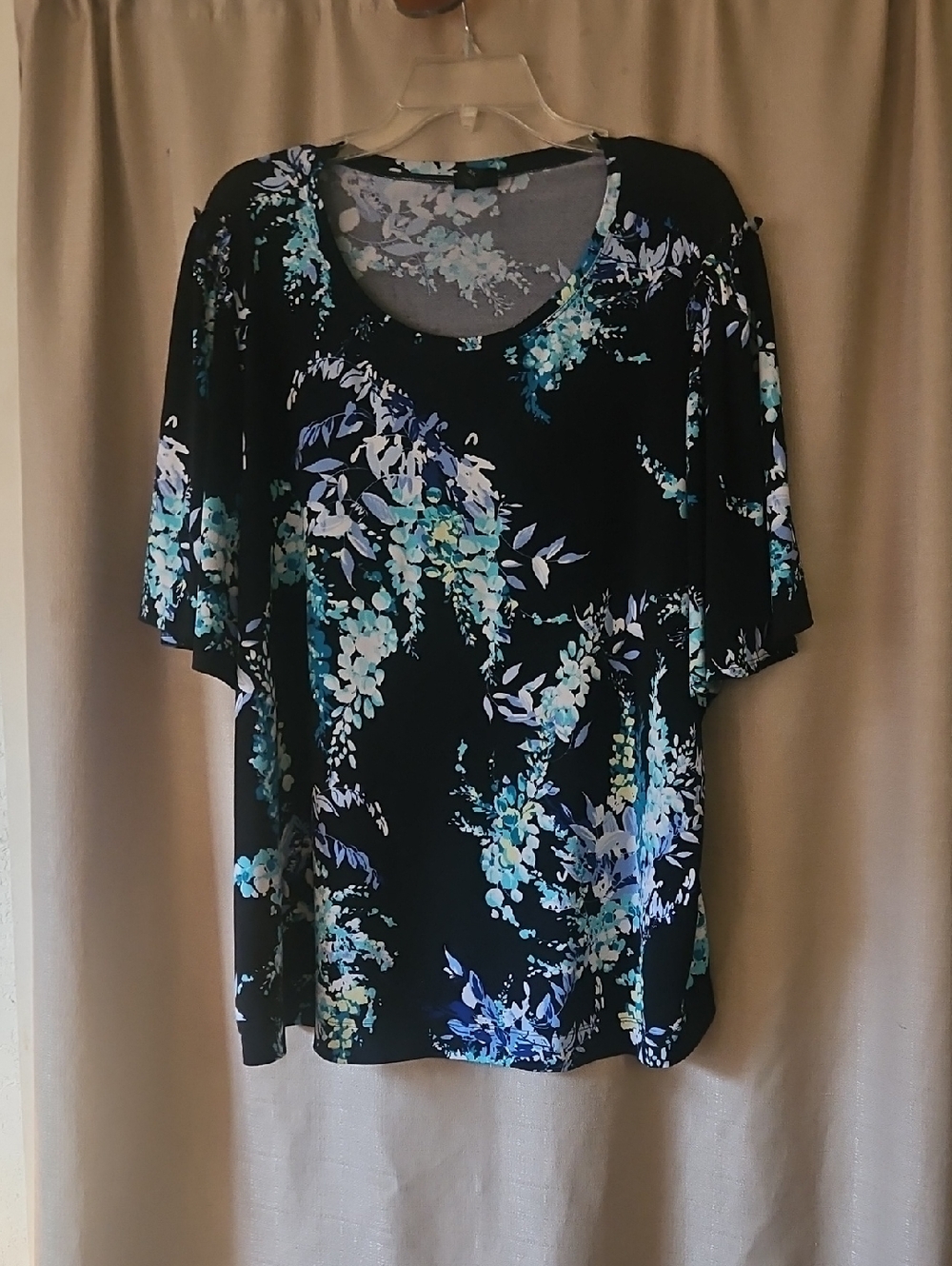 EUC Worthington Top